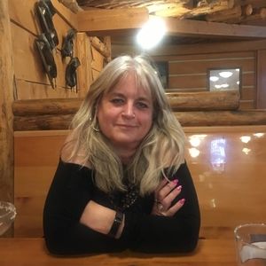 Meet your Posher, Linda